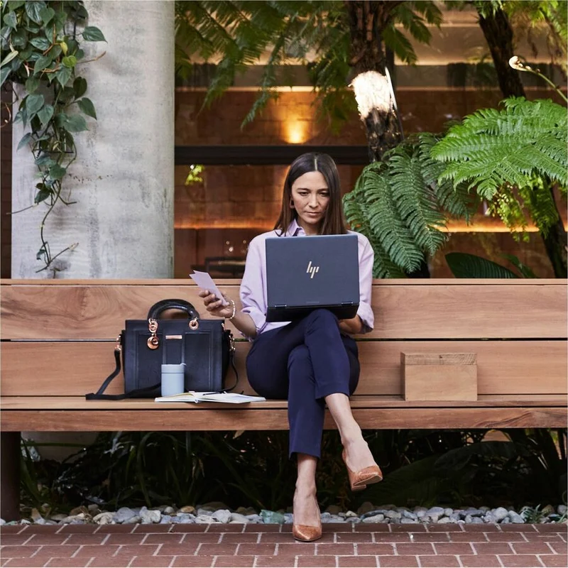 Chromebook convertible 13.5 en 2 à écran tactile HP Elite Dragonfly 1" - 2K - Intel Core i5 12e génération i5-1245U - Technologie vPro - 8 Go - SSD 256 Go - Clavier bilingue - Bleu ardoise A4ED1UT#ABL