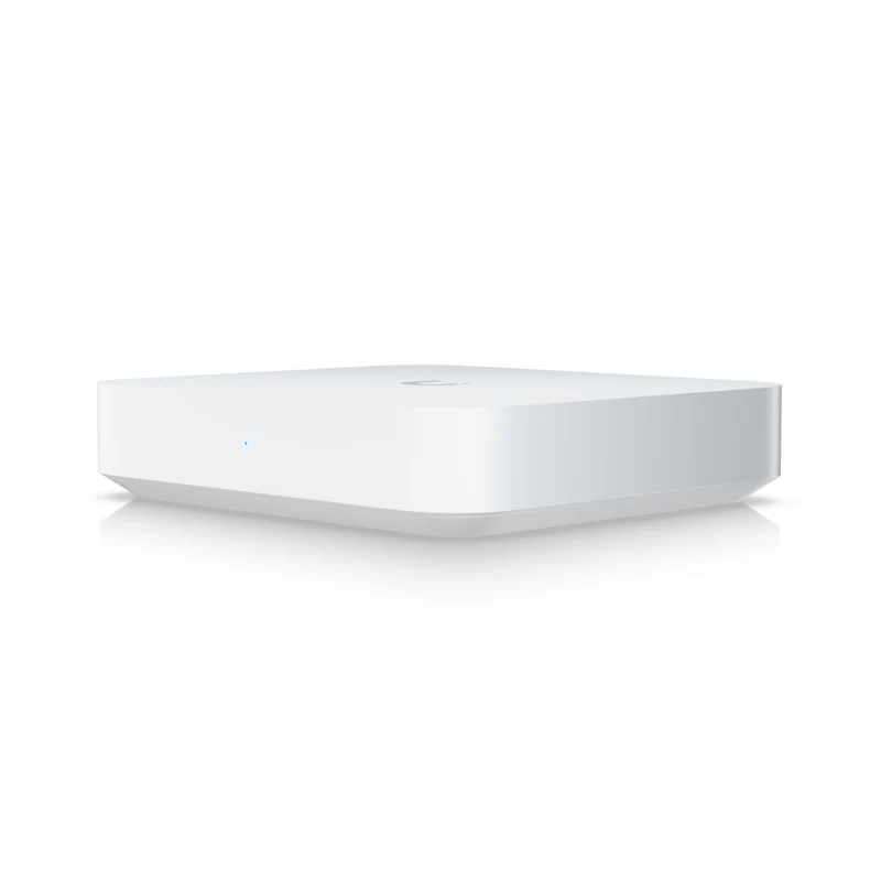 A compact and powerful multi-WAN UniFi g